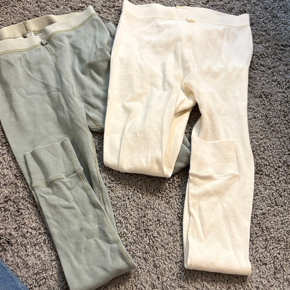 SKIMS Fleece Lounge Pants in Cream and Gray